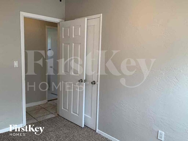 Building Photo - 1525 NW 126th St