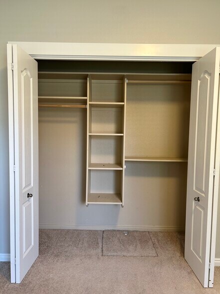 Building Photo - 5535 N Lolo Pass Ave