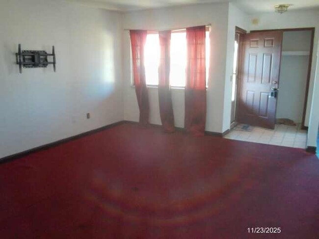 Building Photo - 16682 Eastland St