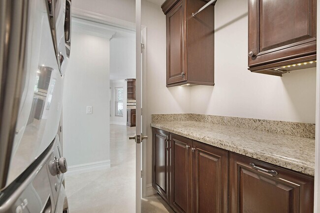 Building Photo - 9485 Baritone Ct