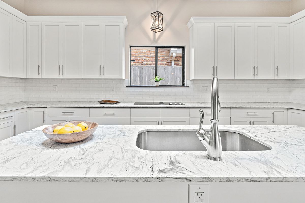 Building Photo - 73 Doescher Dr