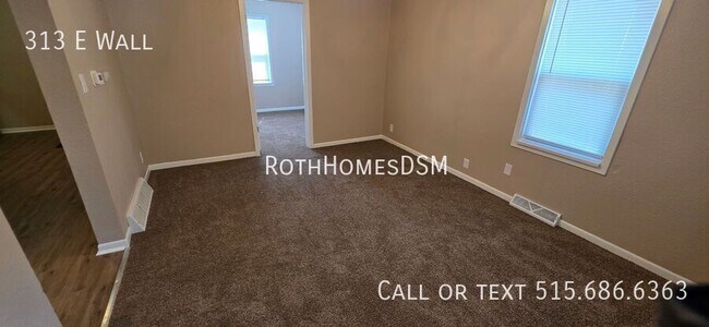 Building Photo - 313 E Wall-