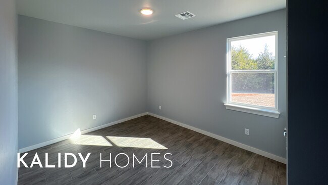 Building Photo - 17640 Natalie Ct
