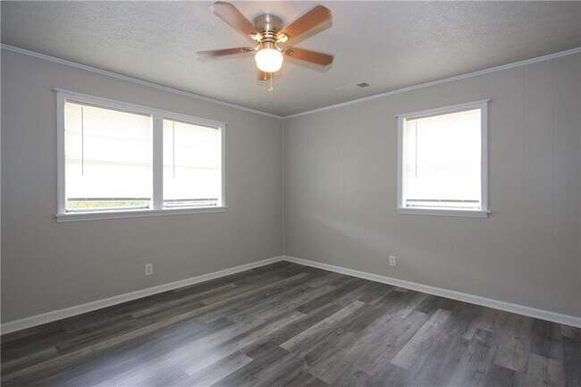 Building Photo - 1312 Cooper Rd