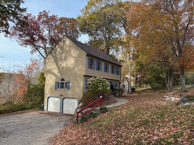 Building Photo - 5 Beaver Dam Trail