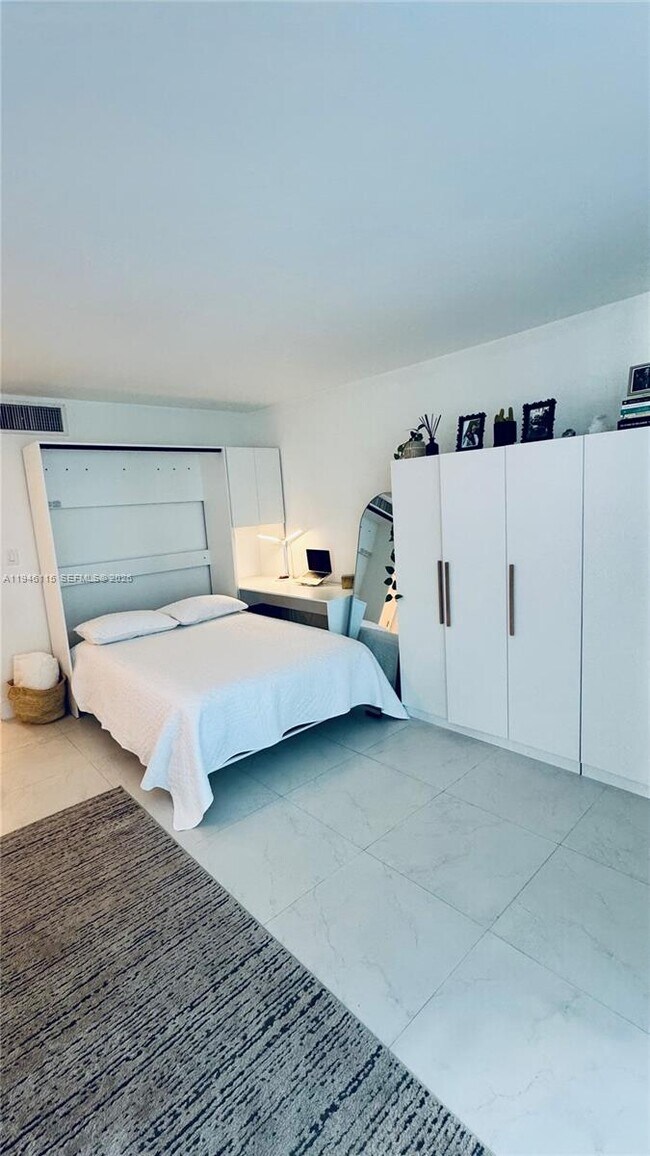 Building Photo - 1200 West Ave