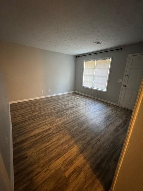 Building Photo - 8327 Glenwoods Terrace