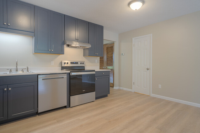 Kitchen 3 - 191 Clover Valley Cir