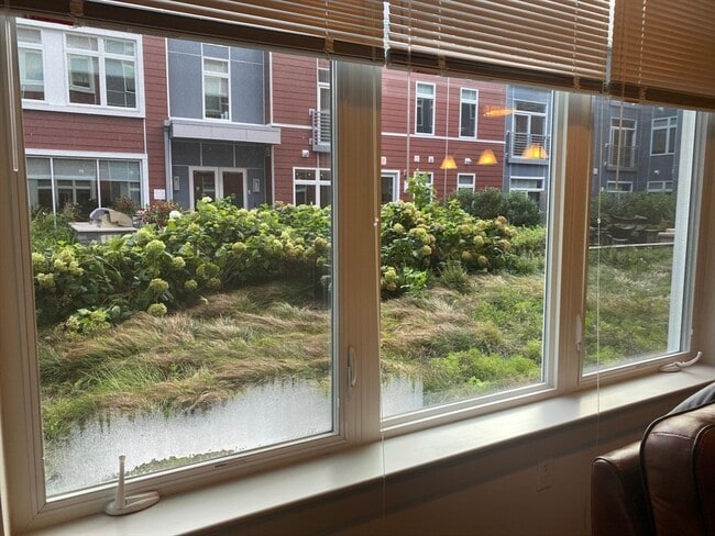 Building Photo - 99 Tremont St