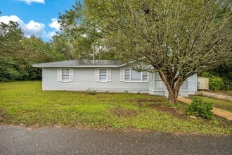 Building Photo - Renovated 4 BR Home- Move In Ready!