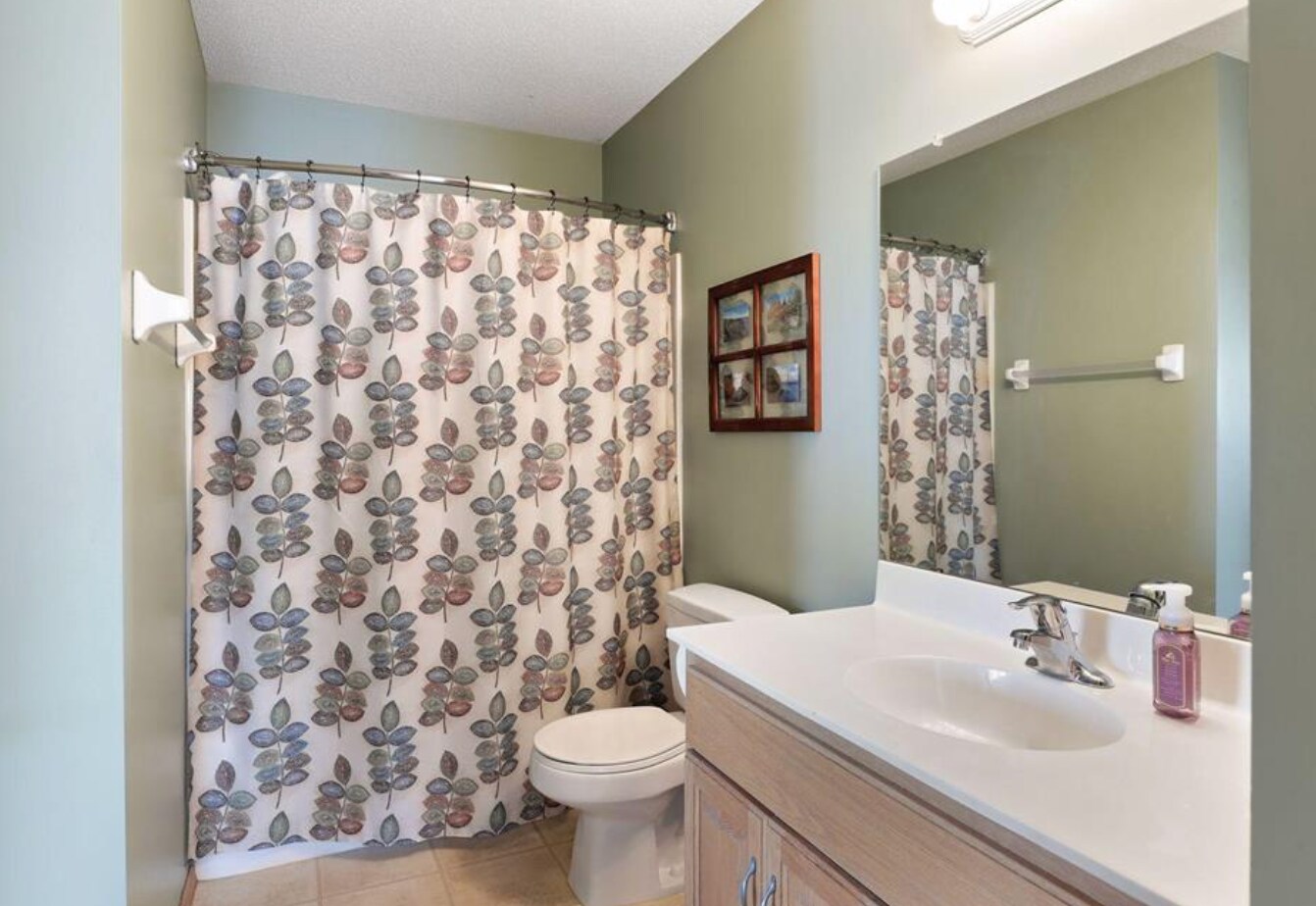 Building Photo - 8428 Yukon Cir N