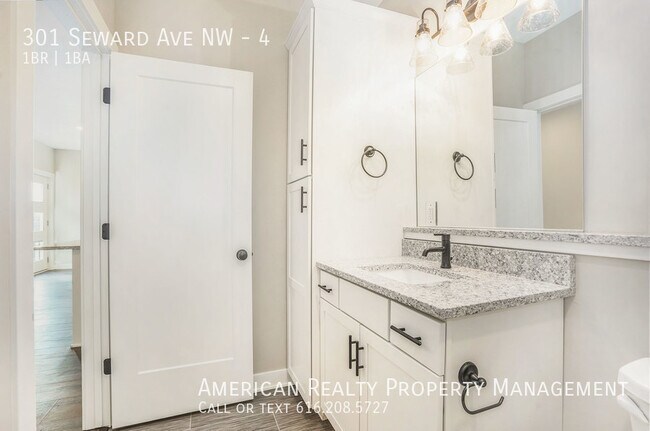 Building Photo - 301 Seward Ave NW