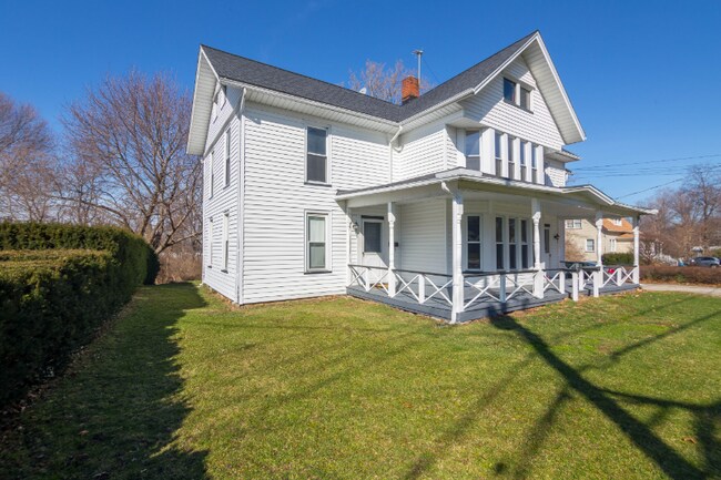 Building Photo - 8755 Jackson St