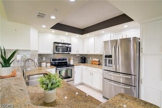 Building Photo - 28044 Cavendish Ct