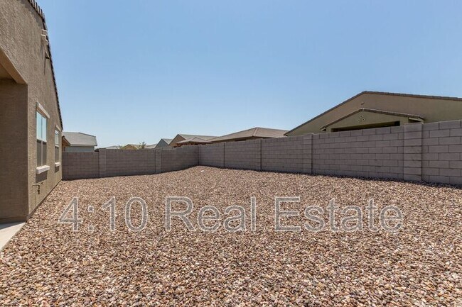 Building Photo - 35405 W Catalan St