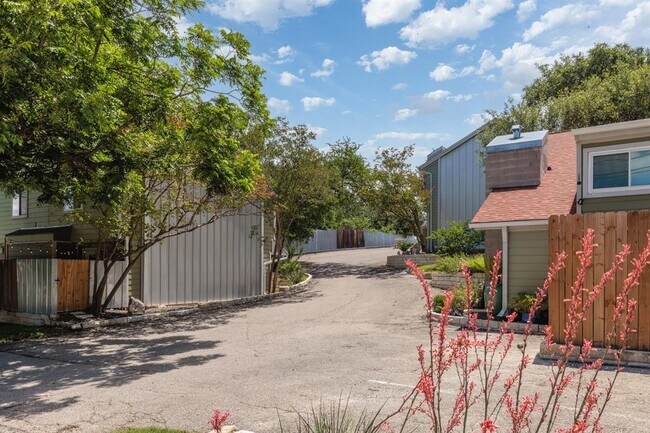 Building Photo - 3601 Menchaca Rd