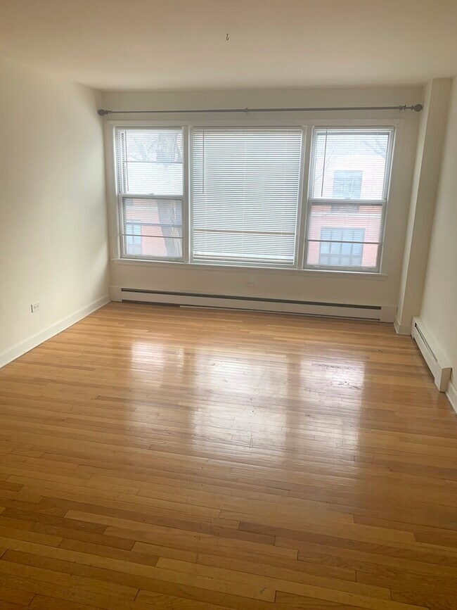 Building Photo - 5605 W Goodman St