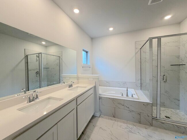 Building Photo - 203 Stockyard Cir