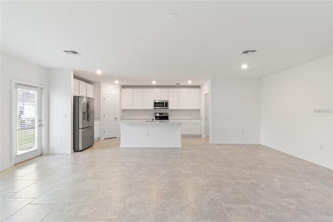 Building Photo - 1028 Holden Wy