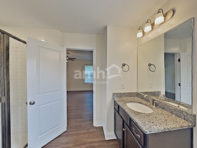 Building Photo - 159 Makenna Dr