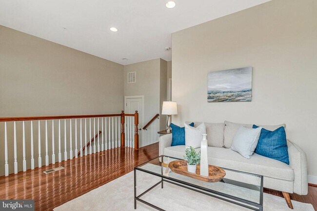 Building Photo - 4531 Westhall Dr