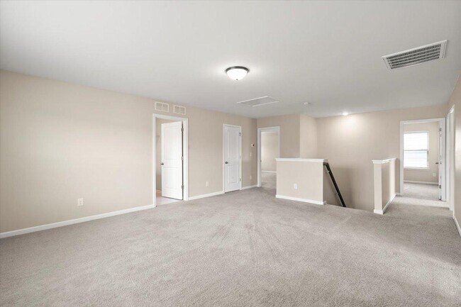 Building Photo - 2433 Chinkapin Ct
