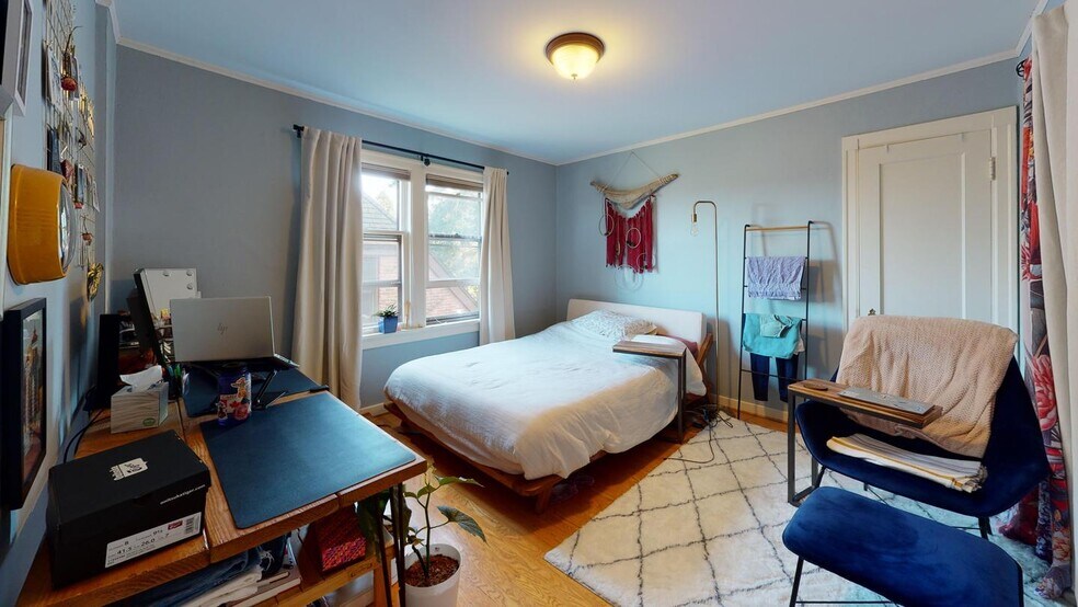Building Photo - 721 W Florentia Pl