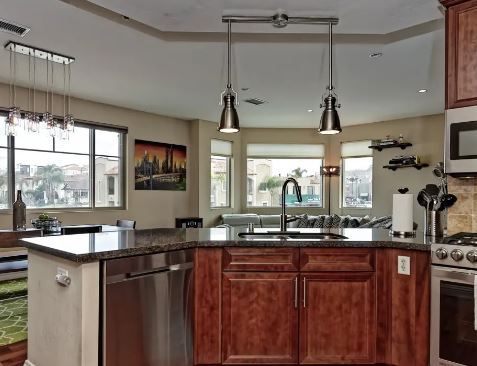 Bright living - 3972 Albatross St