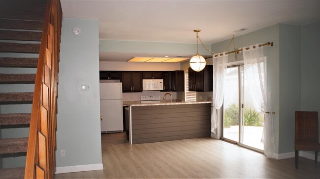 Building Photo - 3661 Essex Pond Quay