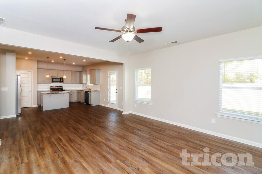 Building Photo - 108 Chapel Meadow Ln SW