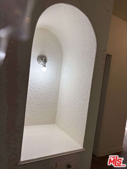 Building Photo - 351 N Gardner St