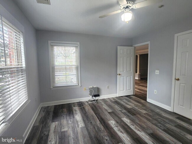 Building Photo - 6832 Hayley Ridge Way