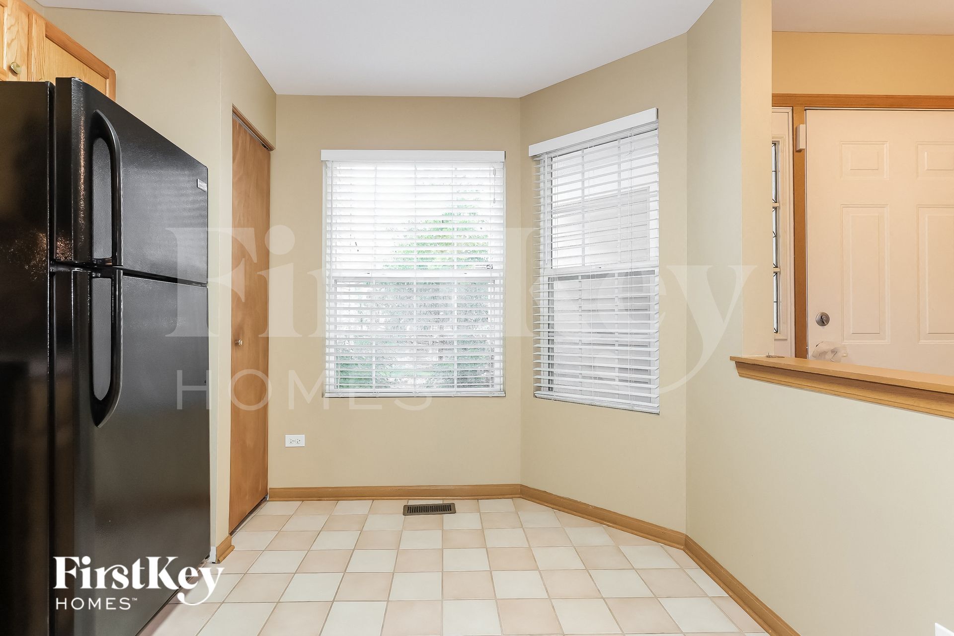 Building Photo - 3610 Forestview Dr