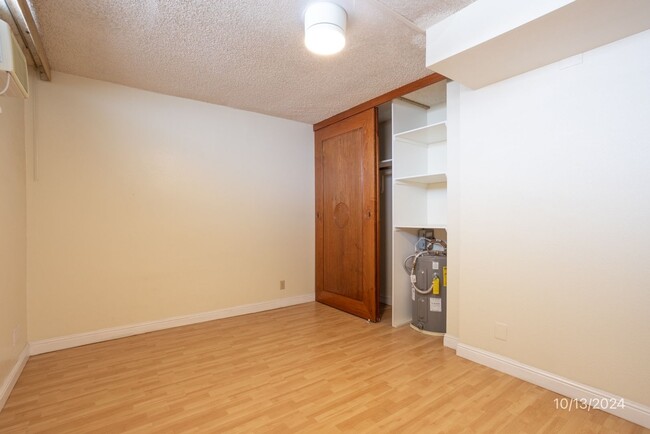 Building Photo - WAIKIKI LIFESTYLE 1BR/1BA/1PKG UNIT IN THE...