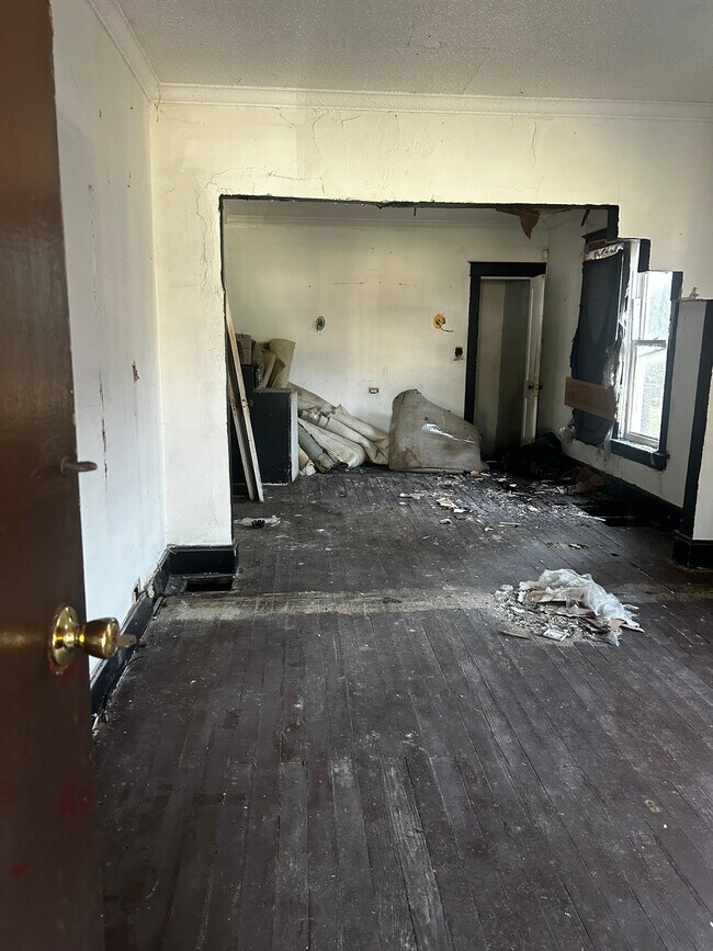 Building Photo - 556 Wimmer Pl