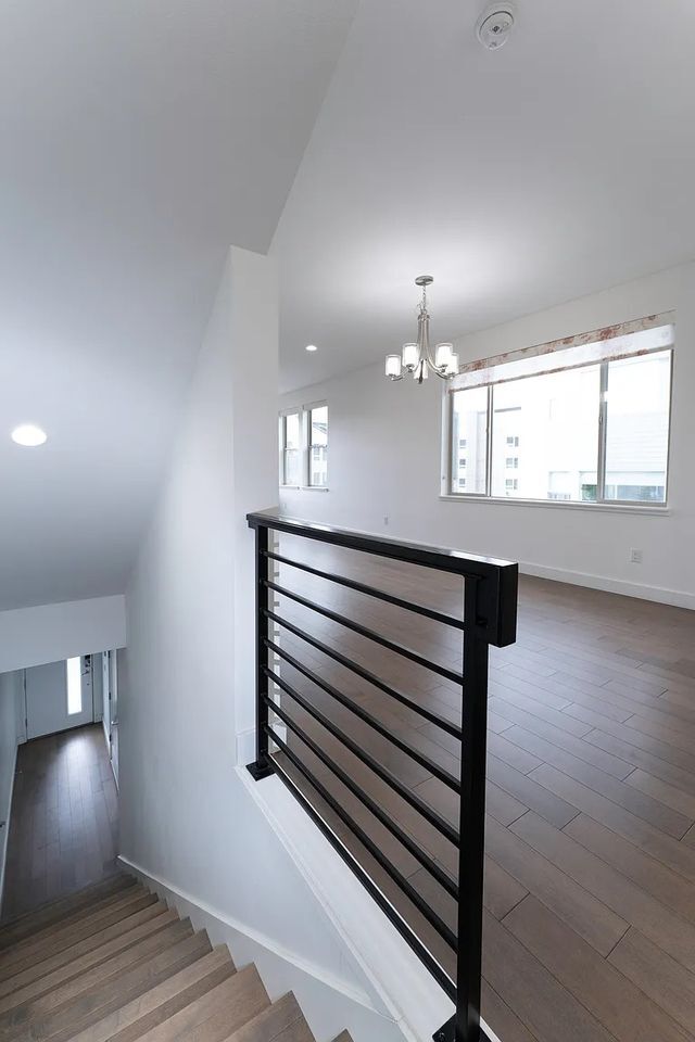 Building Photo - 6615 135th Ct SE