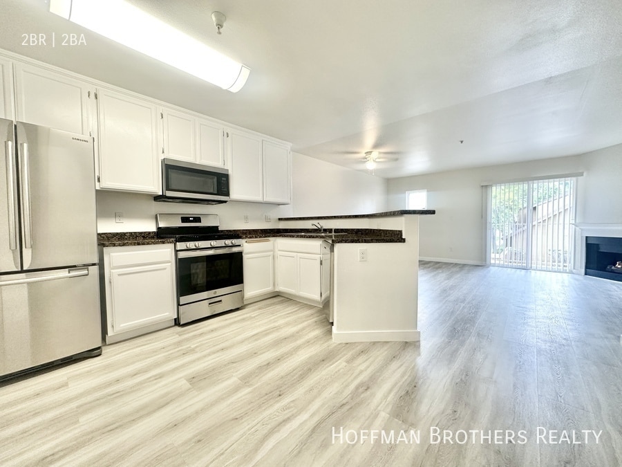 Building Photo - 7323 Winnetka Ave