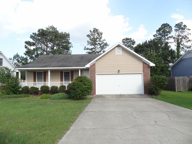 Primary Photo - 3 BR, 2 BH, Double Garage Home in a Well E...