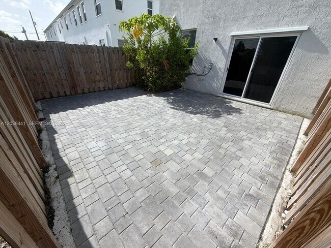 Building Photo - 16225 SW 288th Terrace