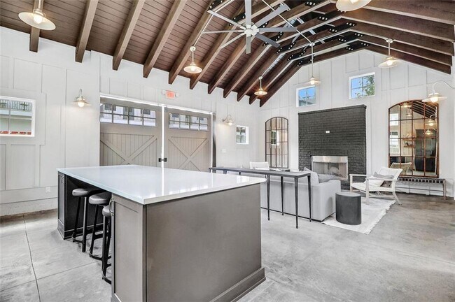 Building Photo - 4443 Buckley Way #65