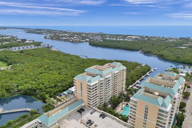 Building Photo - 700 E Boynton Beach Blvd