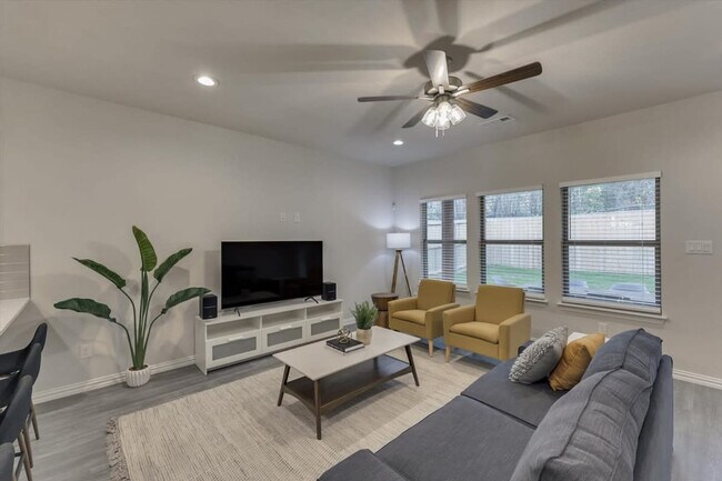 Building Photo - 441 Avenue A