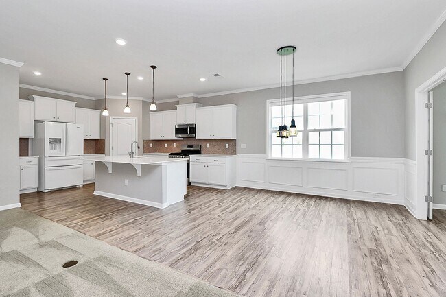 Building Photo - Residential Home located in premier 55+ Gated Community