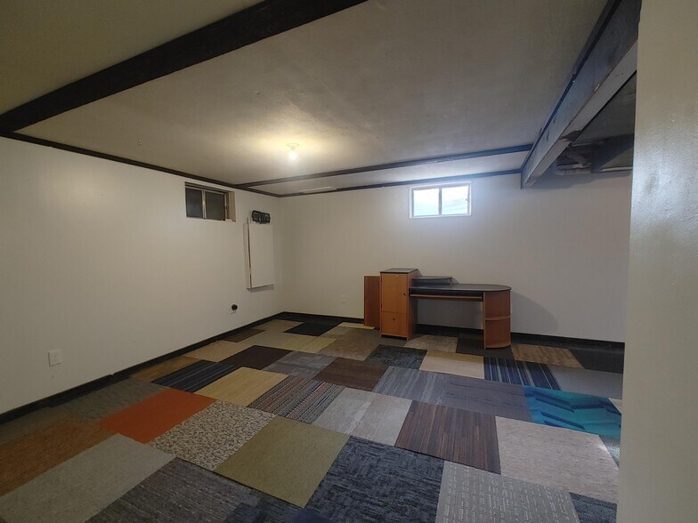 Building Photo - 8205 Ingalls Cir