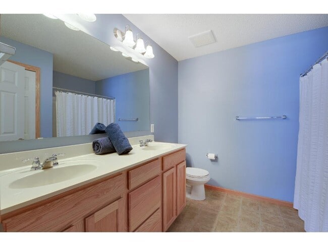 Building Photo - Amenity-Packed Bailey’s Arbor Townhome!- Available July 1
