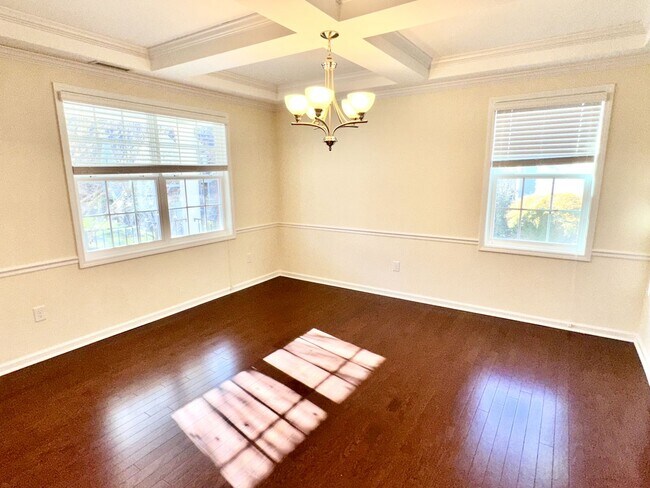 Building Photo - Beautiful home in Everwood!