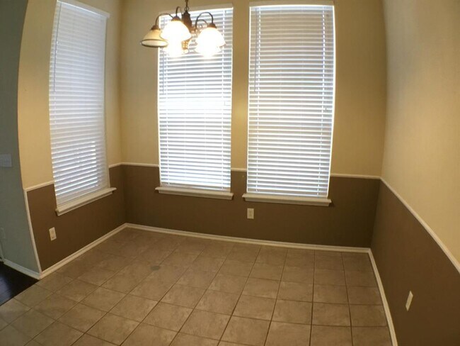 Building Photo - 18001 Montoro Way
