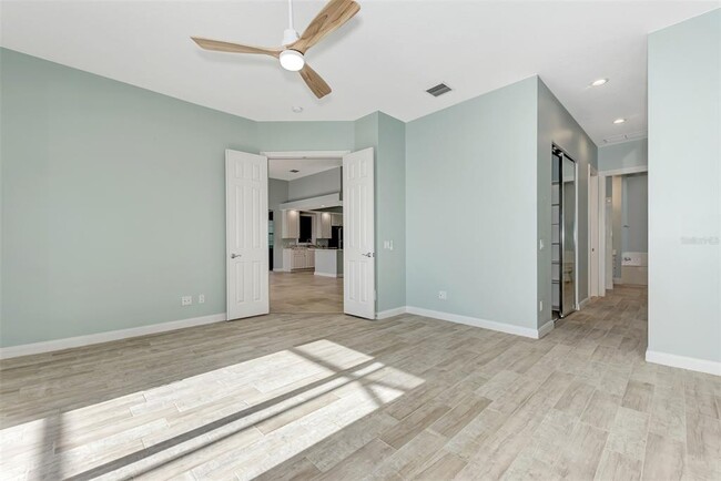 Building Photo - 13465 Bastiano St