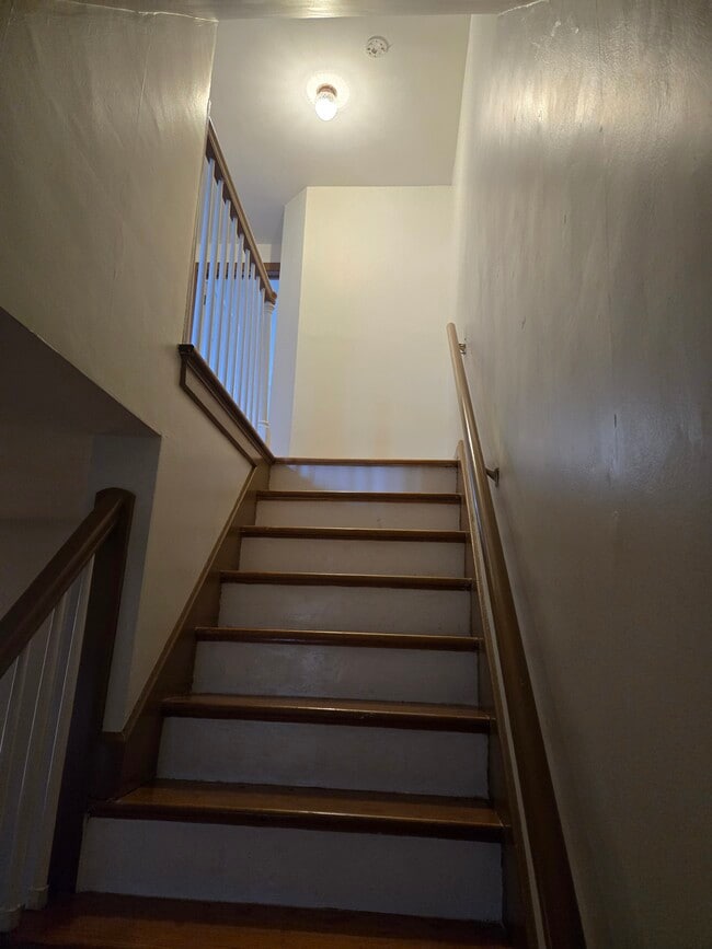 Building Photo - 2445 Brookwood St