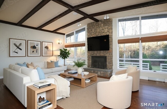 Building Photo - 950 Rock Rimmon Rd